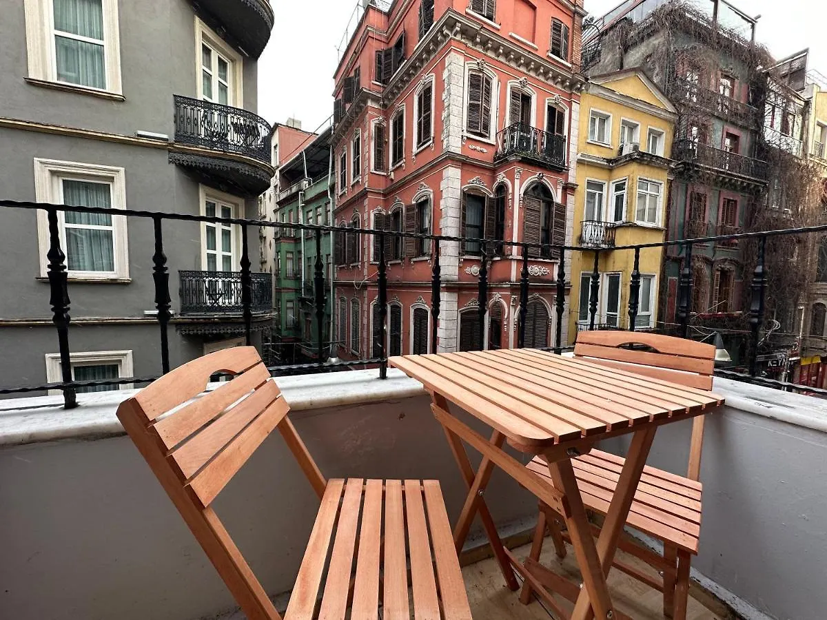 Homes Of No.23 Istanbul Apartment